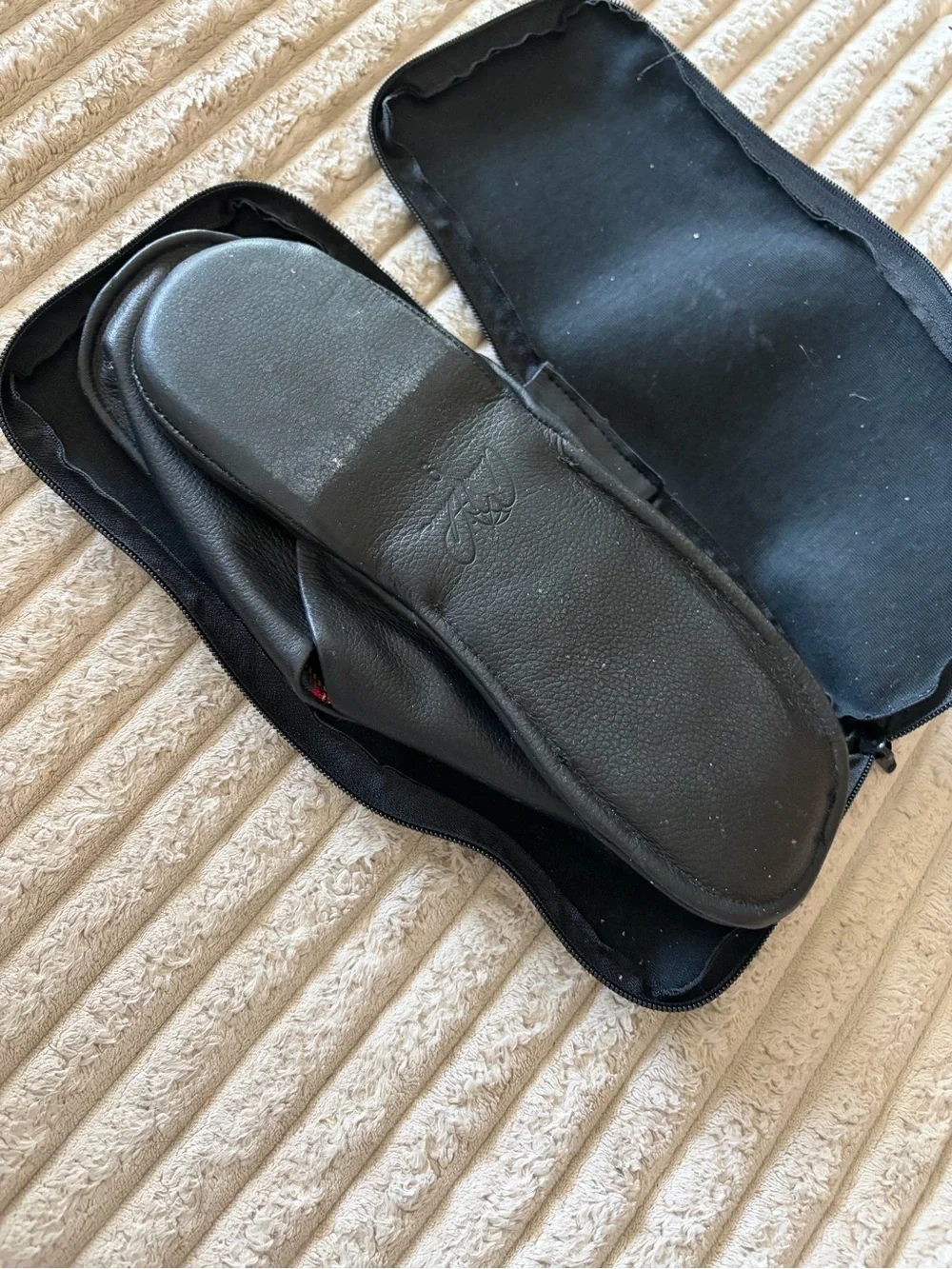 Arnold Palmer Black Leatherette Travel Pouch